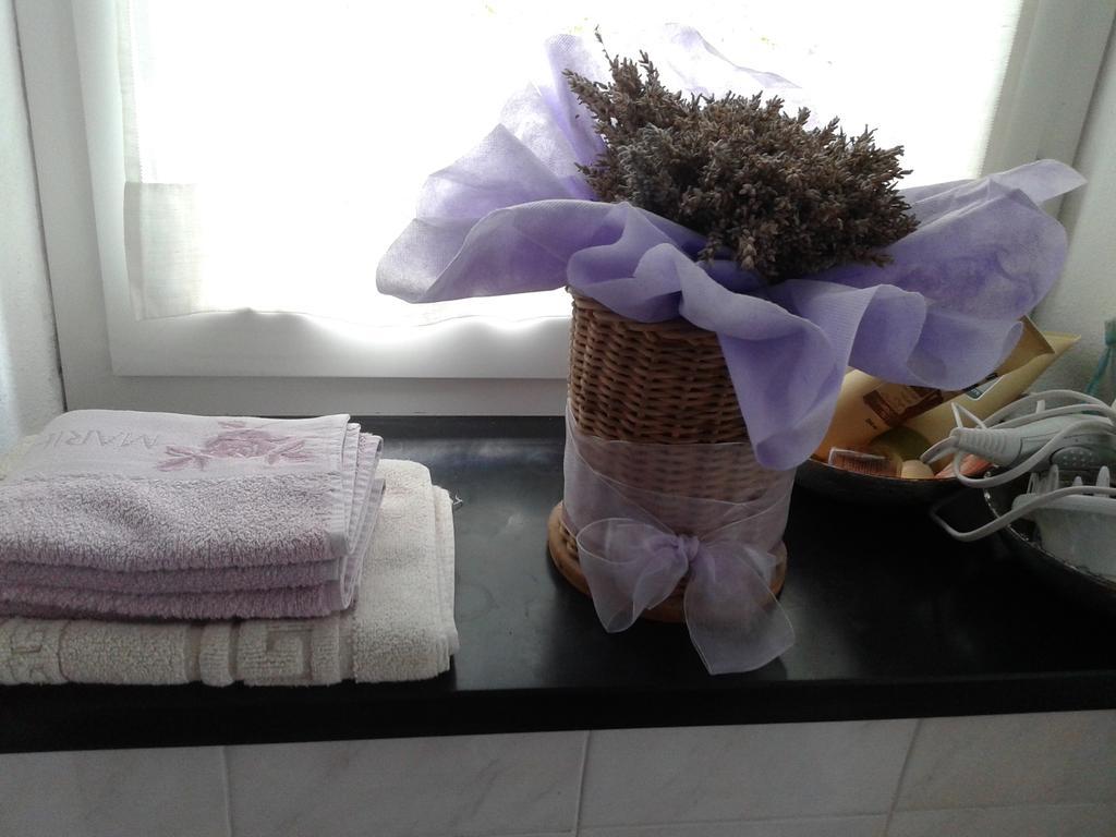 B&B I Glicini Vescina 외부 사진